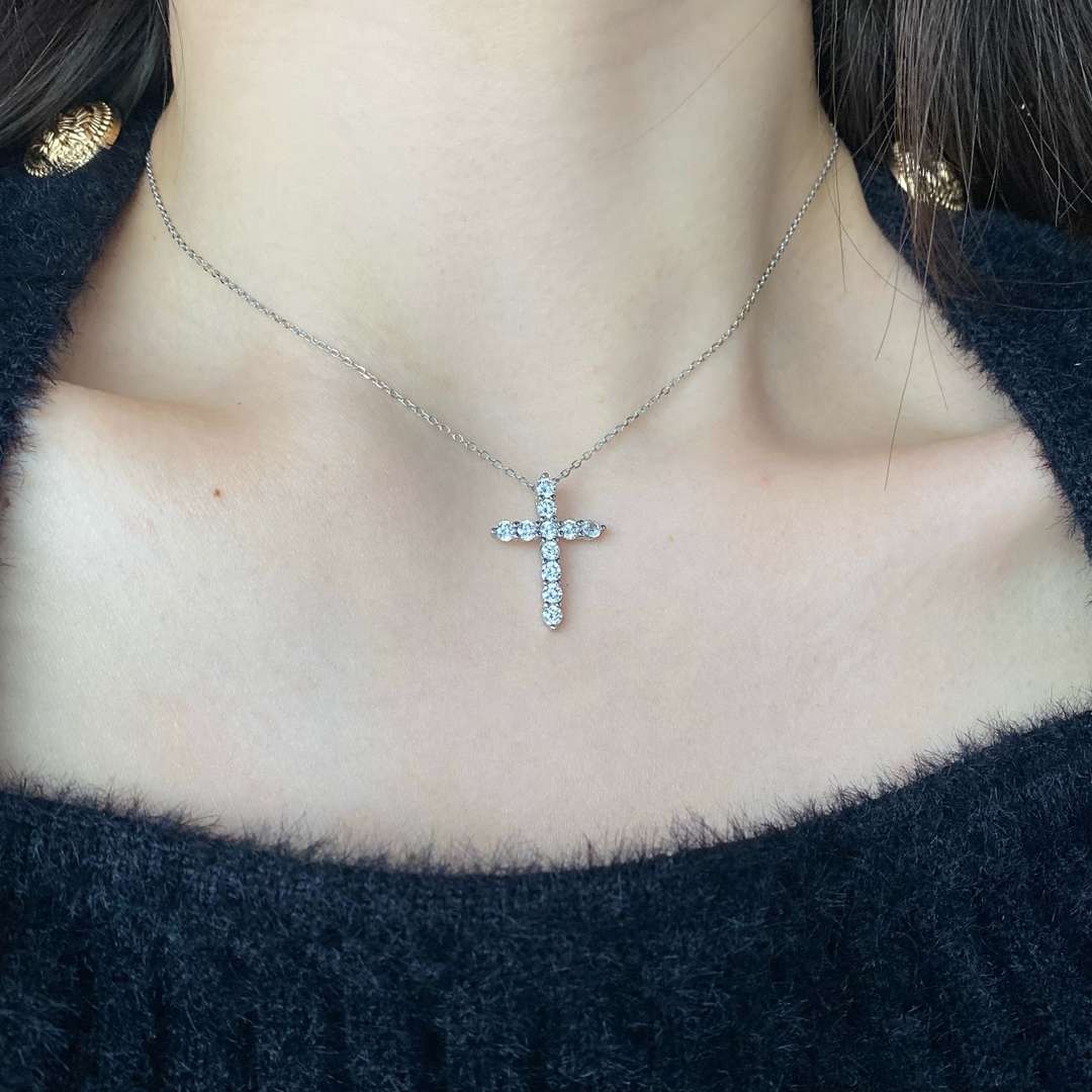 [Vivid Aurora]Unique Cross Shape Necklace