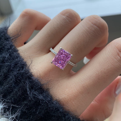 [Vivid Aurora]4.0 Carat Luxurious Engagement Ring